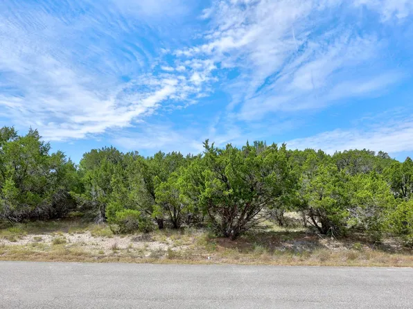 20801 Leaning Oak Dr, Leander, TX 78645