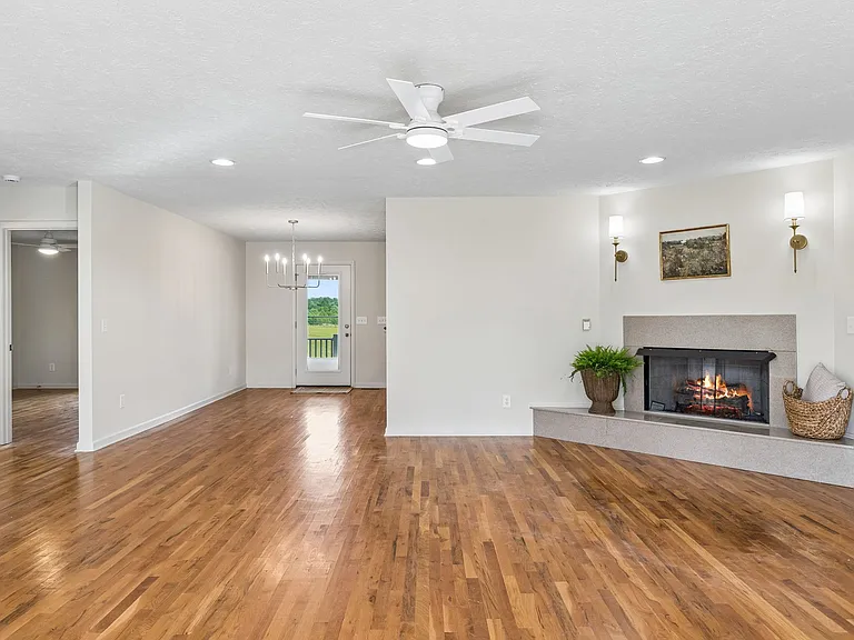 7899 W Lick Creek Rd — Photo 4