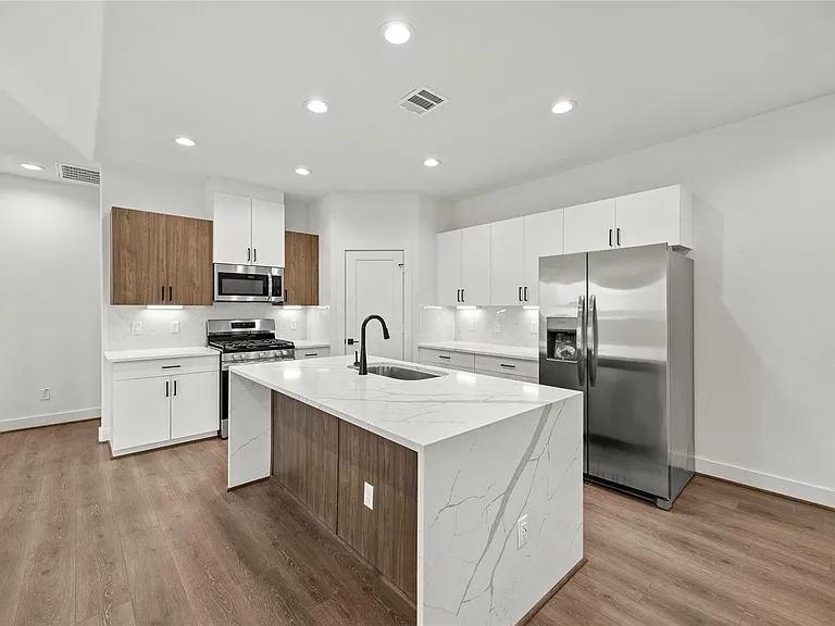 2710 Bronze Vista Dr — Photo 5