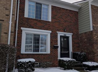 1955 Ridge Ct, Royal Oak, MI 48073