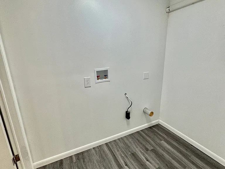 2045 Derringer Rd — Photo 20