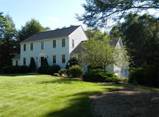 9 Bittersweet Rd, Lakeville, MA 02347