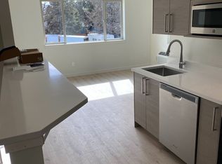 202 SW Maricopa Dr, Bend, OR 97702