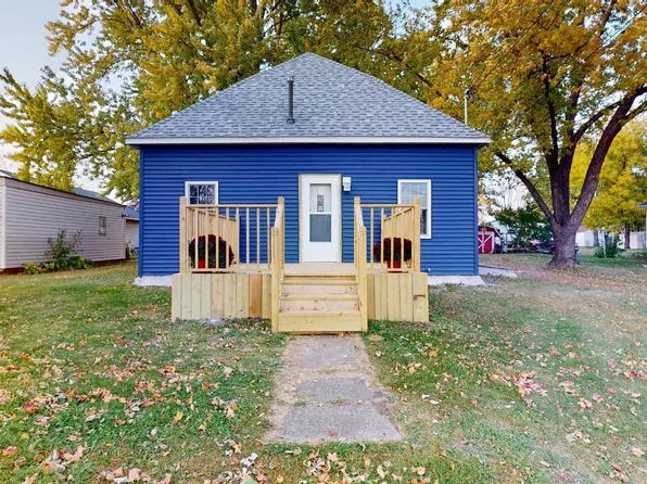 507 Washington St E, Rockwell, IA 50469