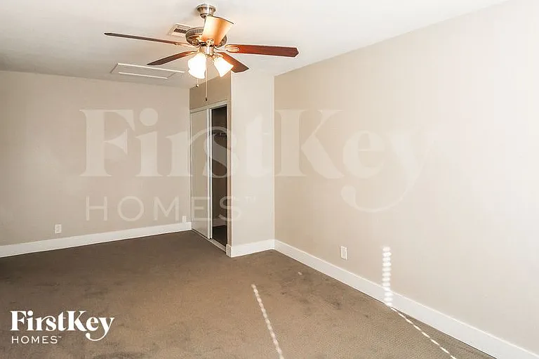 904 Shadow Mountain Pl — Photo 10