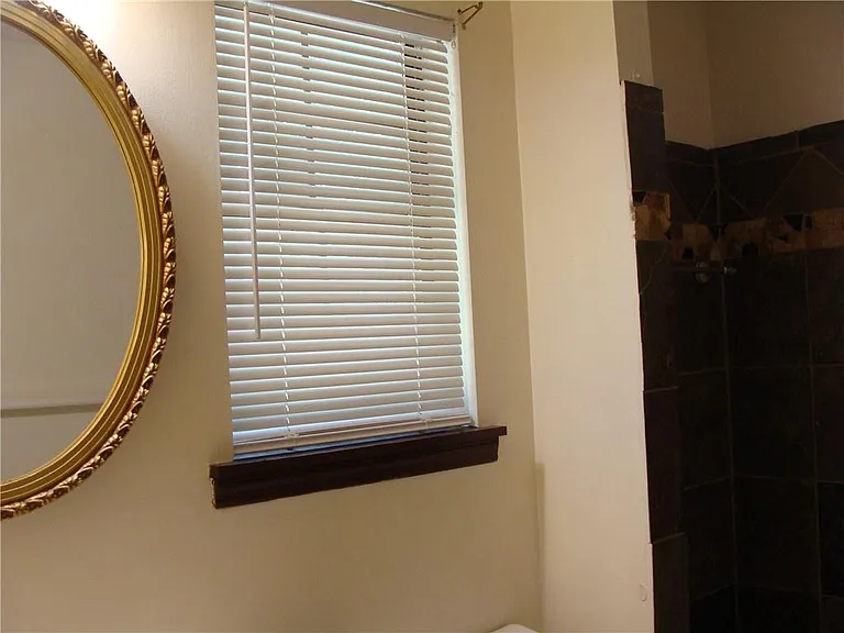 2331 Newgate Dr — Photo 27