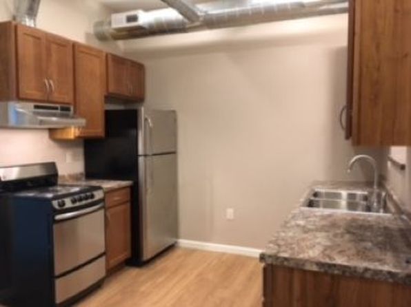 117 E Main St APT 203