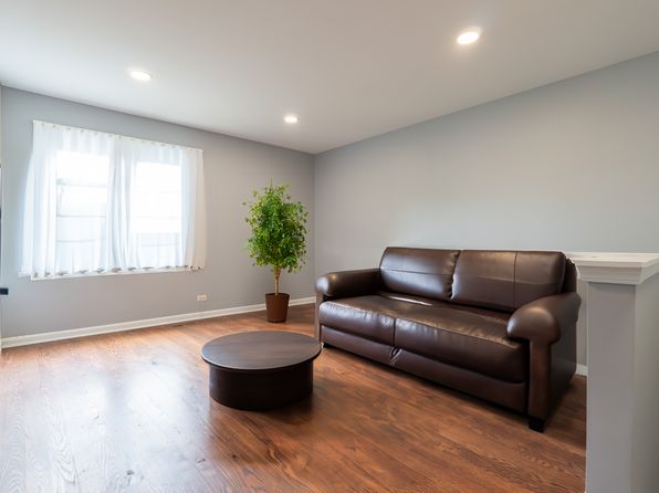 155 Springbrook Trl S