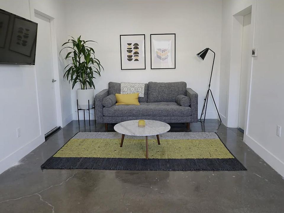 1st image of 3977 Dalton Ave #1