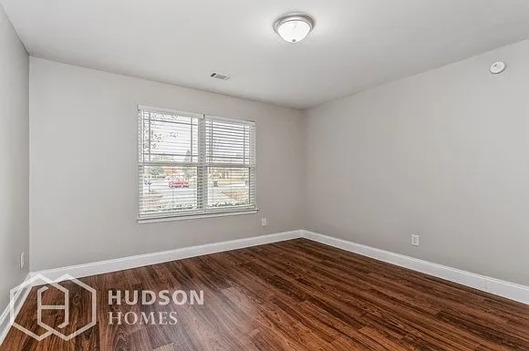 818 Round Tree Ct — Photo 13