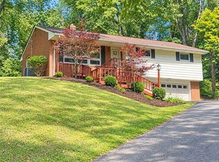 215 Mushrush Rd, Butler, PA 16002