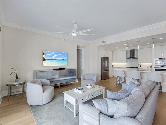 4th image of 1135 3rd AVE S #518