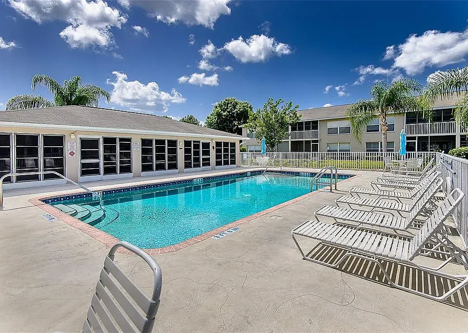 3 bed, 1348 sqft, $2,500 — Photo 3