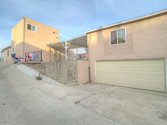 4th image of 7214 Tegner Dr