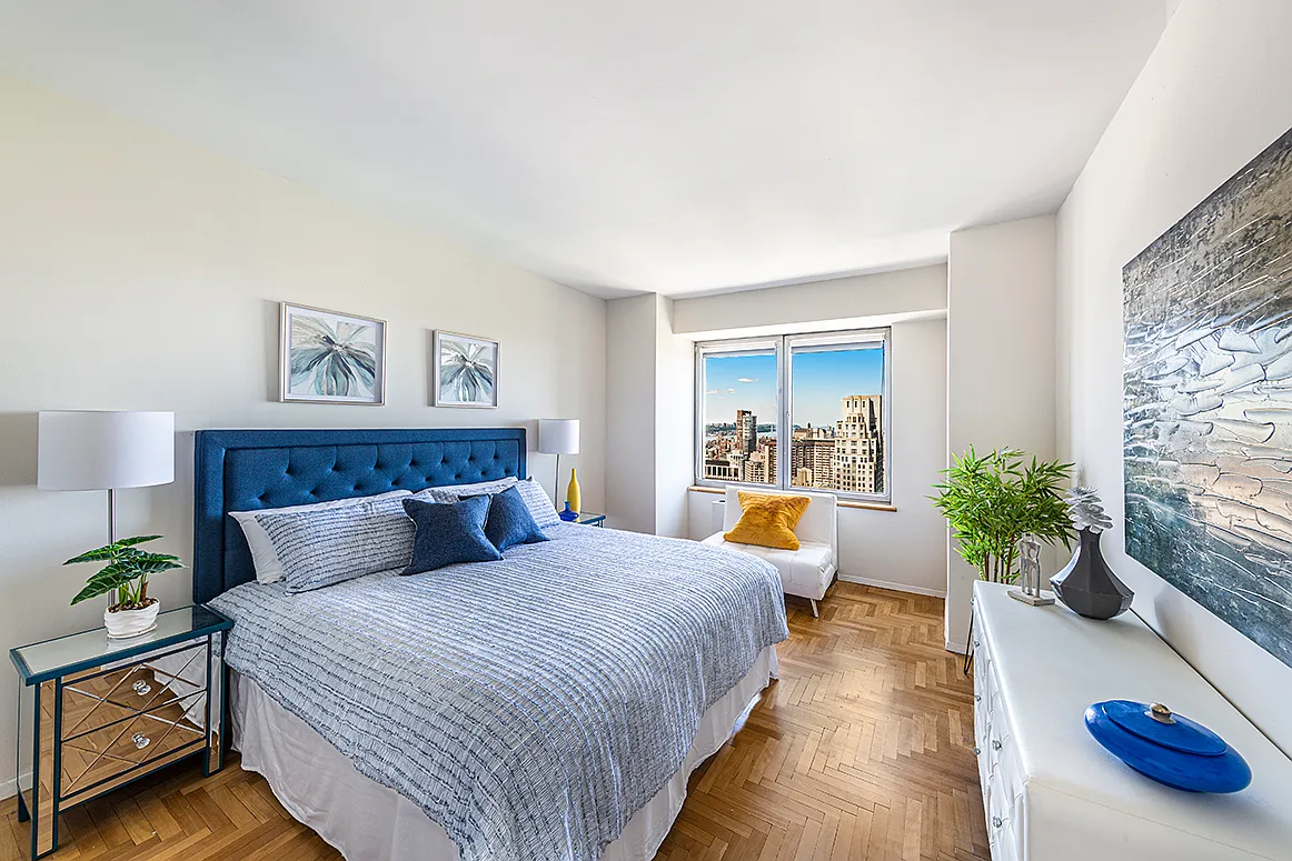 301 West 57th Street — Photo 4