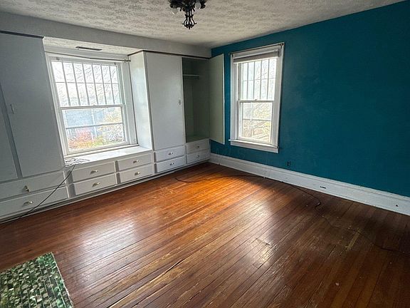 5th image of 246 N Pearl Ave