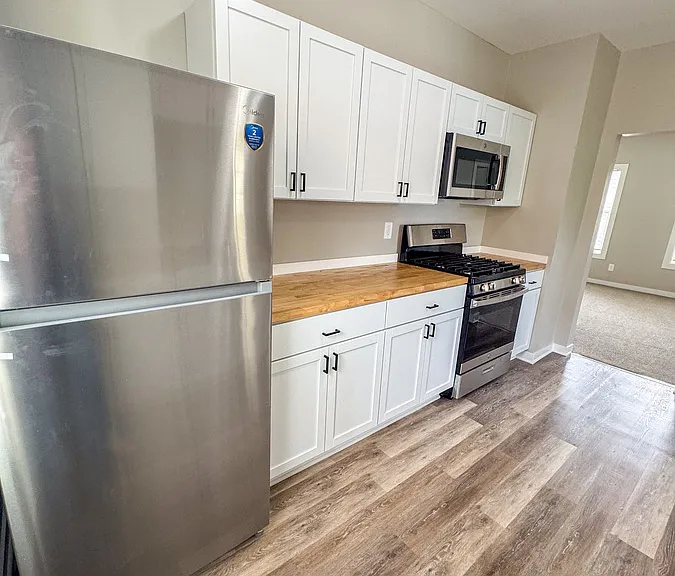 946 Muskegon Ave NW #4 — Photo 5