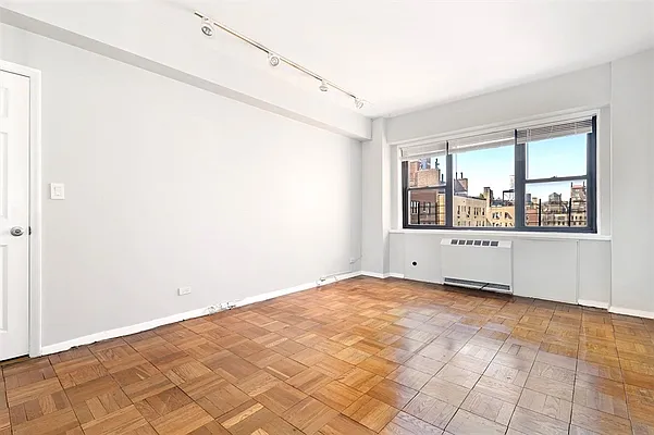 Sold by Corcoran | media 7