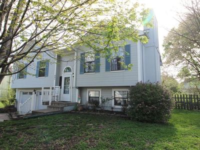 521 SE Onyx Dr, Lees Summit, MO, 64063