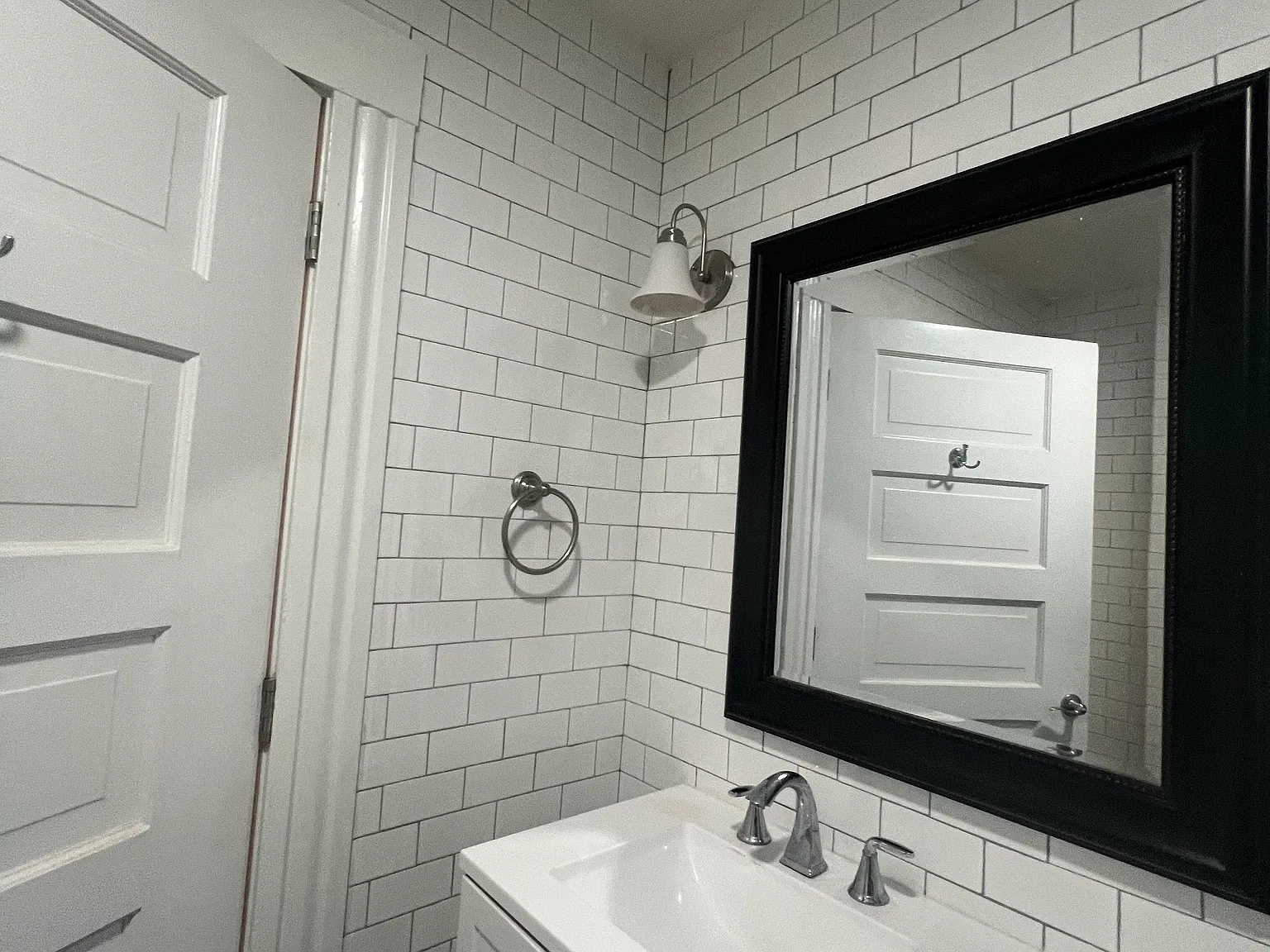 2 bed, 1100 sqft, $1,565 — Photo 2