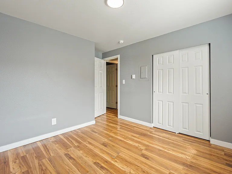 4028 S Lawrence St #E — Photo 14
