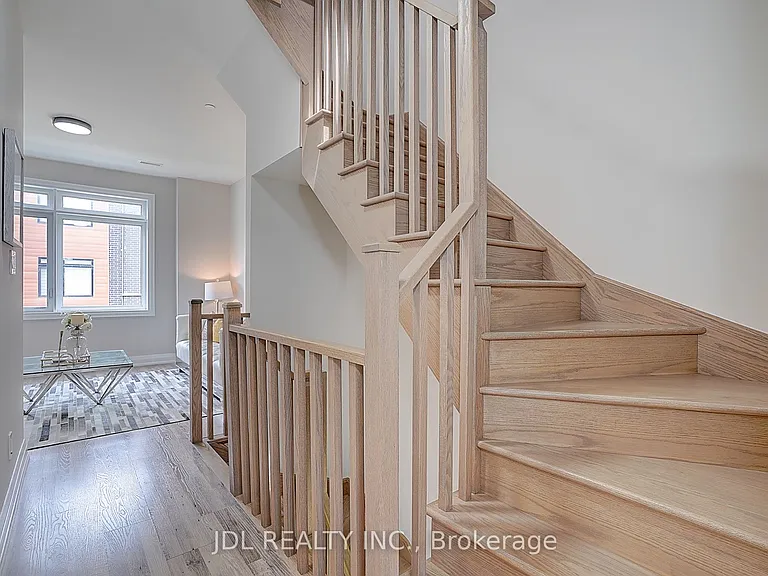 370 Red Maple Rd #D-119 — Photo 32