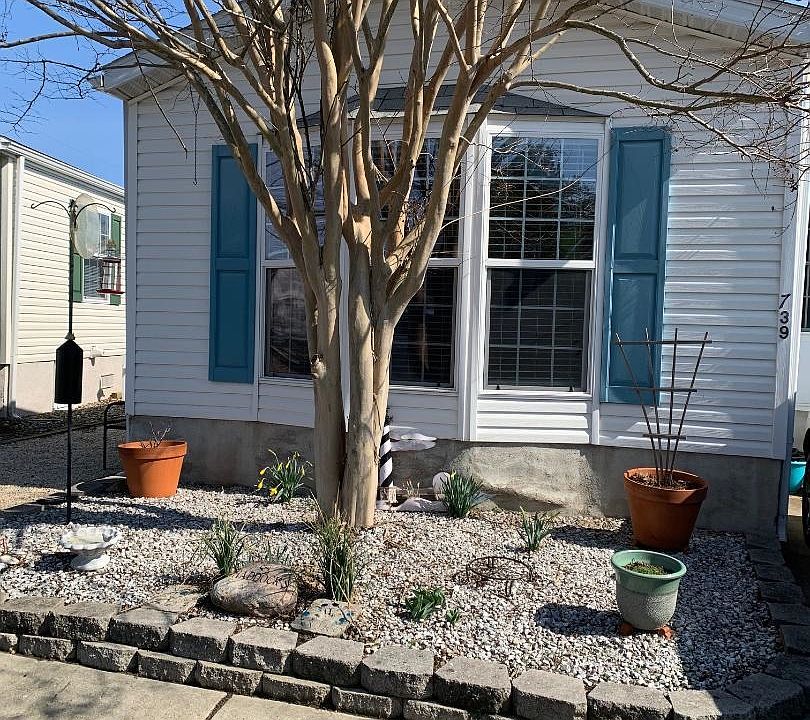 1st image of 739 Meadowview Ln #739