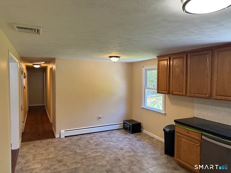 44 Saint James Ave — Photo 7