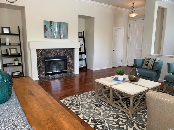 1168 Mitchell Dr, Windsor, CA 95492