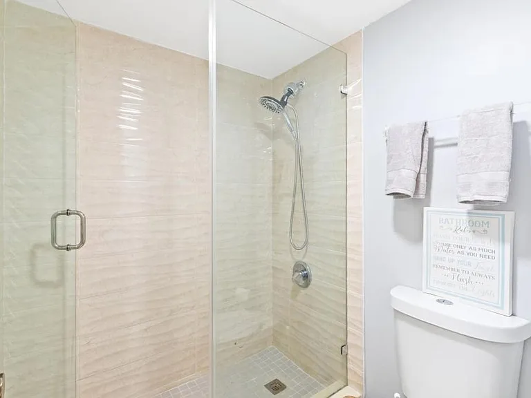 1100 Saint Charles Pl #408 — Photo 21