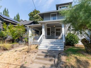 942 SE 16th Ave APT 4, Portland, OR