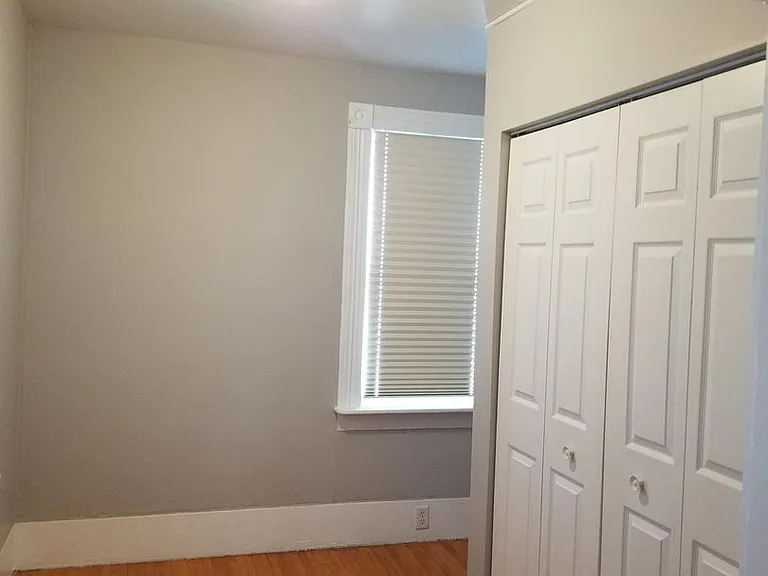 842 4th St SW — Photo 19