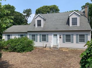 7 Neptune Ave, Hampton Bays, NY 11946