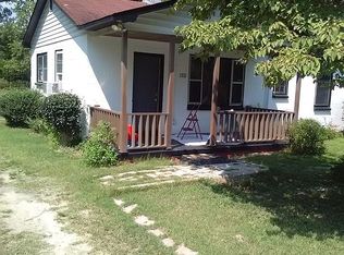 132 Henry St, Eastover, SC 29044