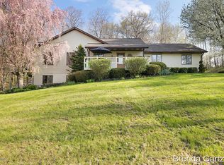 6887 19 Mile Rd NE, Cedar Springs, MI 49319