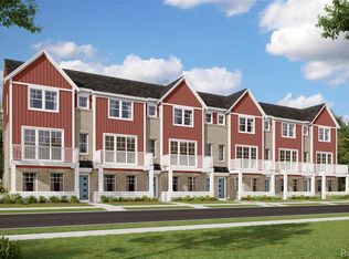 56065 S Madison Ln S #34, South Lyon, MI 48165