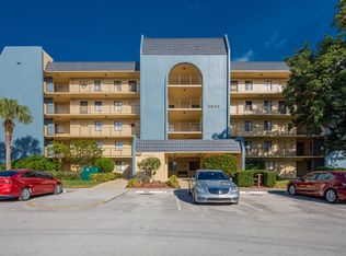 2828 Tennis Club Drive #210, West Palm Beach, FL 33417