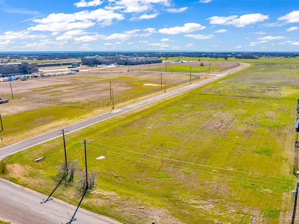 Hoyt Rd, Waxahachie, TX 75167