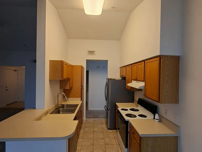 7915 Preserve Cir #234 — Photo 30