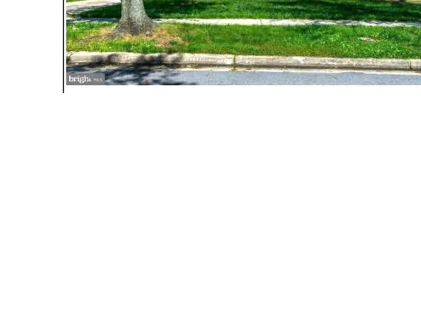 4108 Blacksnake Dr, Temple Hills, MD 20748