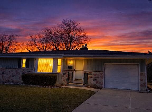 2nd image of 5400 Laura LANE