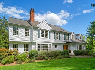 4 Hedgerow Cmn, Weston, CT 06883