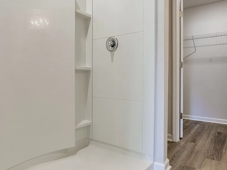 2528 Sutton Place Dr — Photo 10
