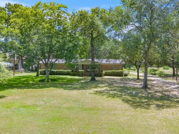 108 W Bingham Rd, White Oak, TX 75693