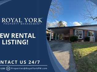 39 Morgan Rd #1, Hamilton, ON L9C 2W3