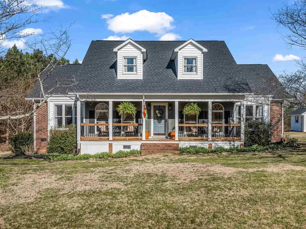 131 Woodview Dr, Gaffney, SC 29341