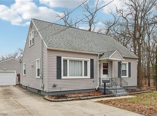 365 Larkin Ave, Akron, OH 44305