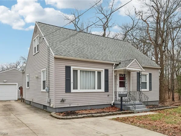 365 Larkin Ave, Akron, OH 44305