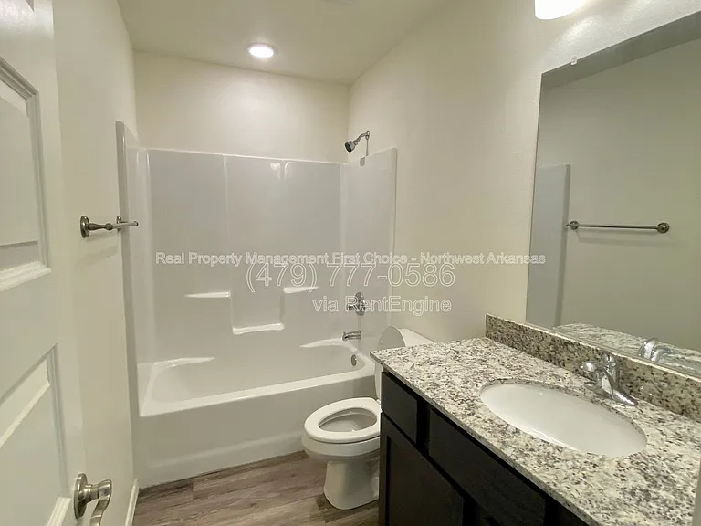 4211 Sante Fe Sq #1 — Photo 59