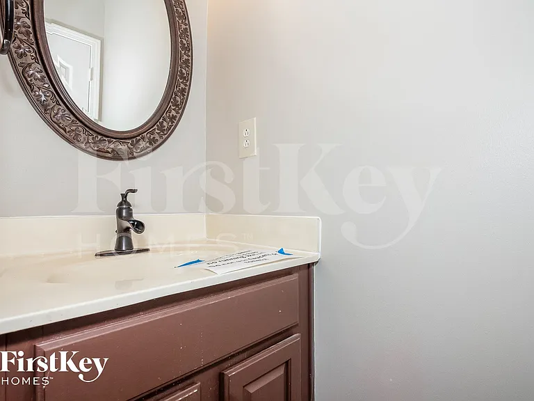 10122 Drew Ct — Photo 14